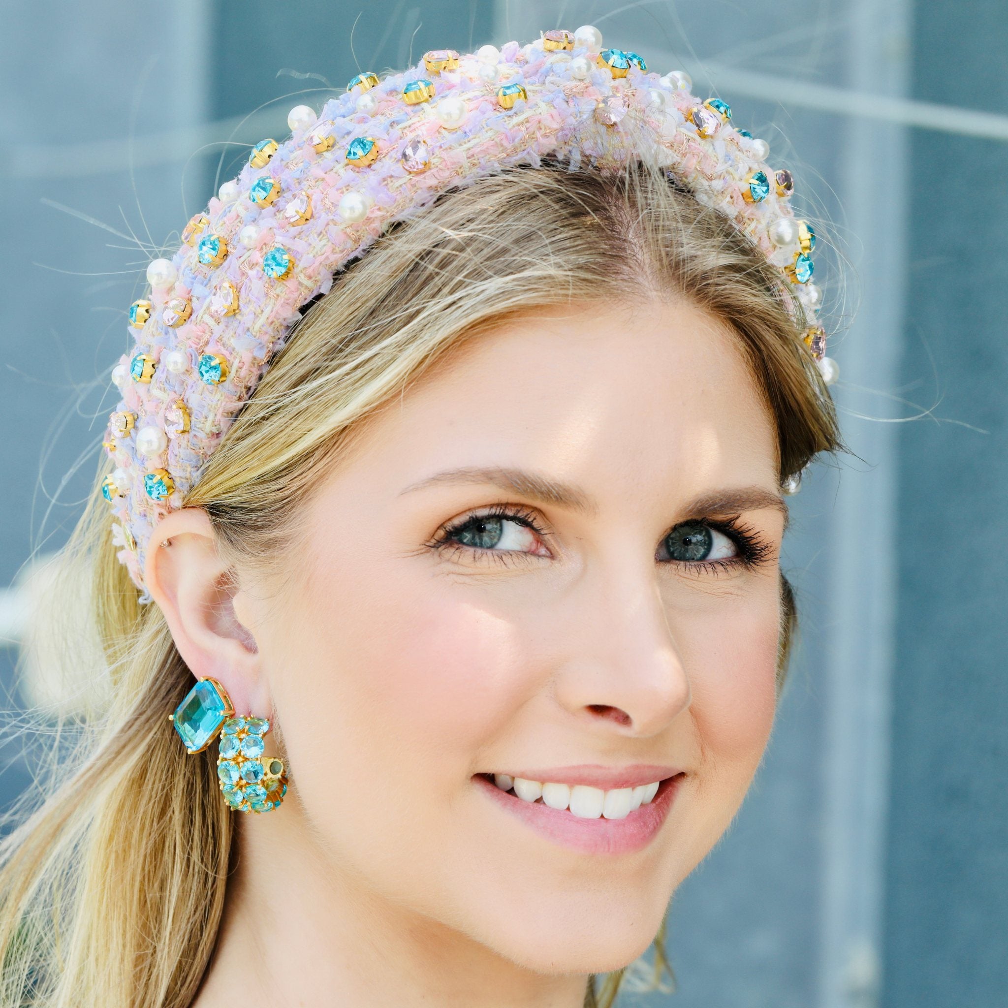 Fashion earrings for women, aquamarine earrings ear studs with a timeless and sophisticated design.
