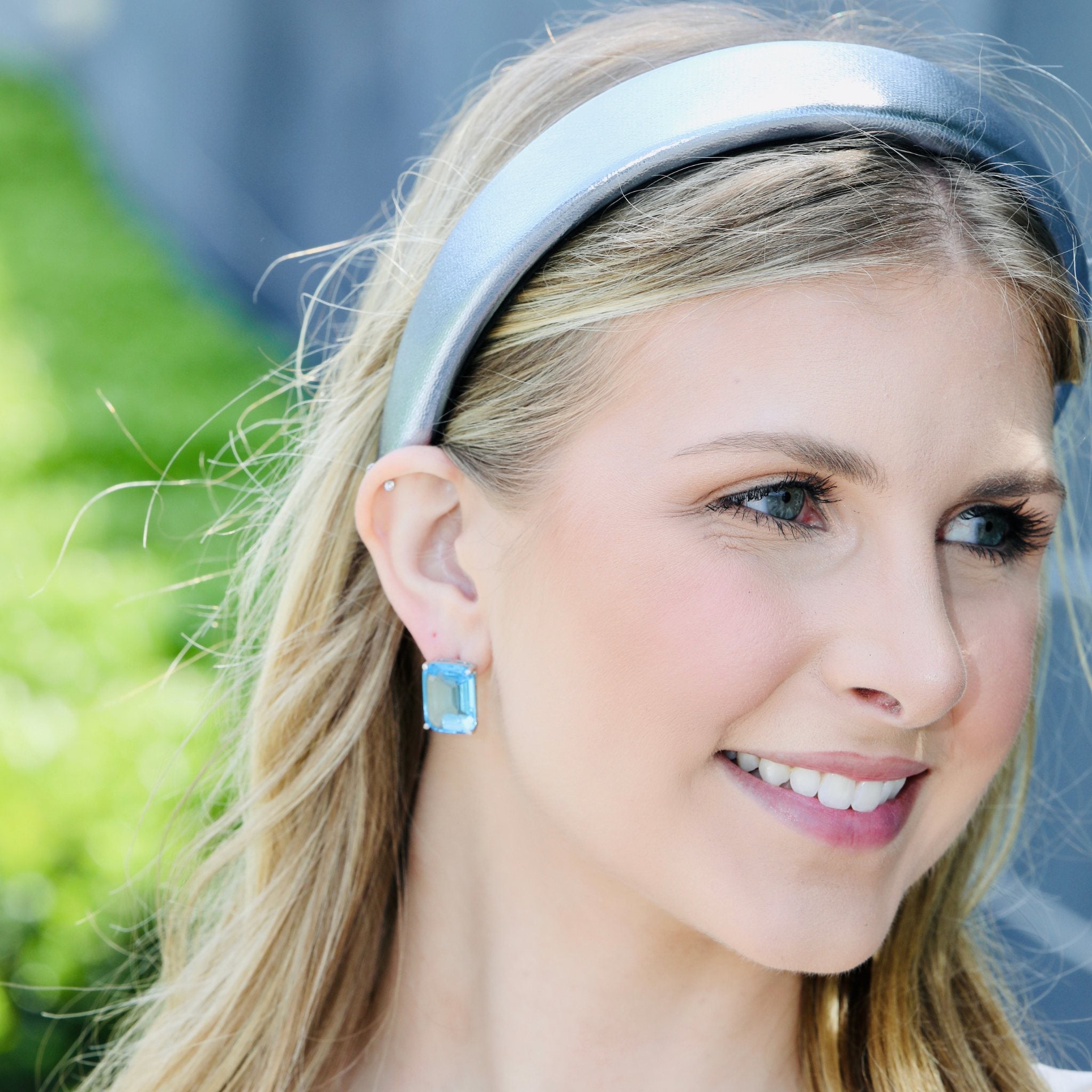 Unique earrings for women, aquamarine earrings ear studs with a timeless and sophisticated design.