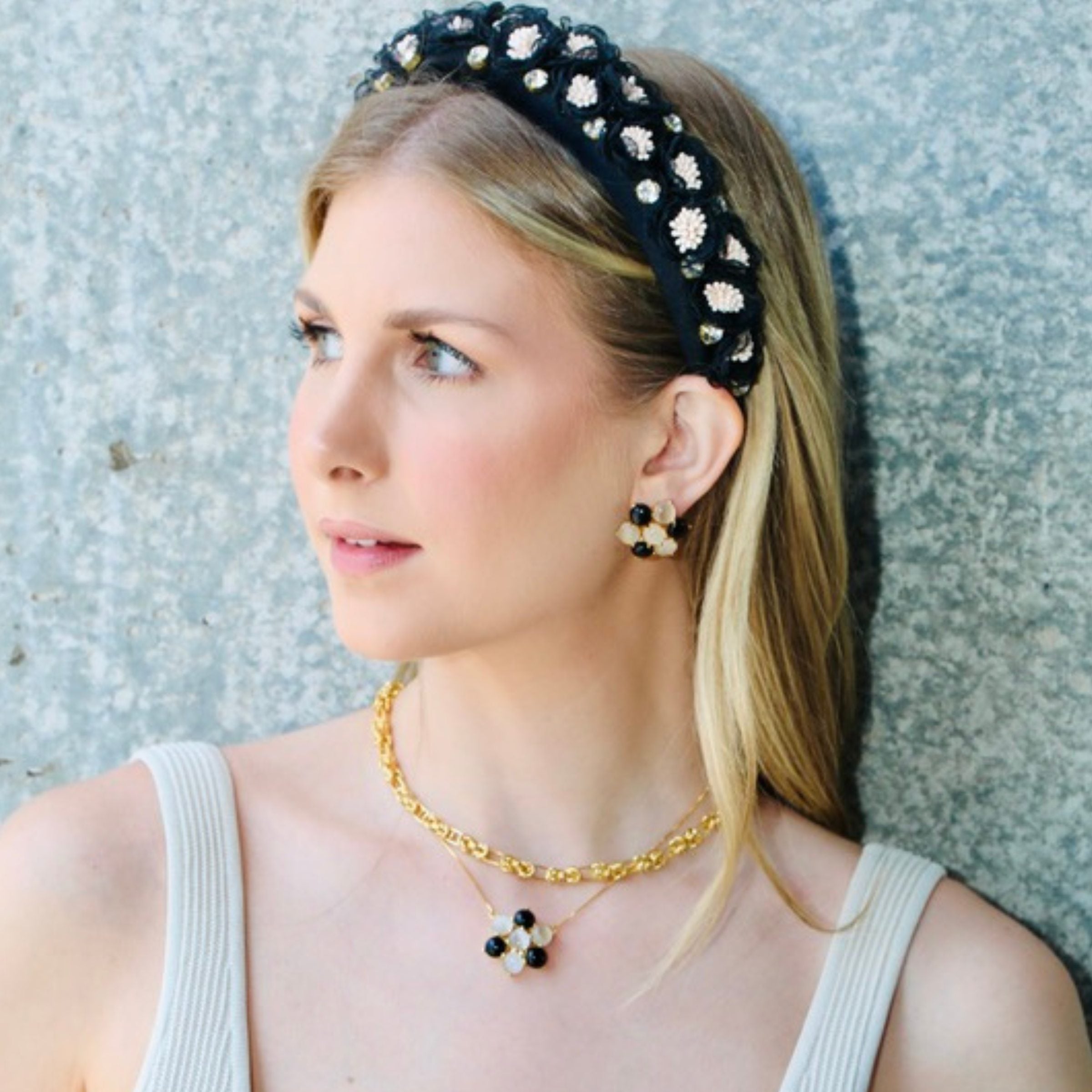 Ivory & Black Flower Necklace