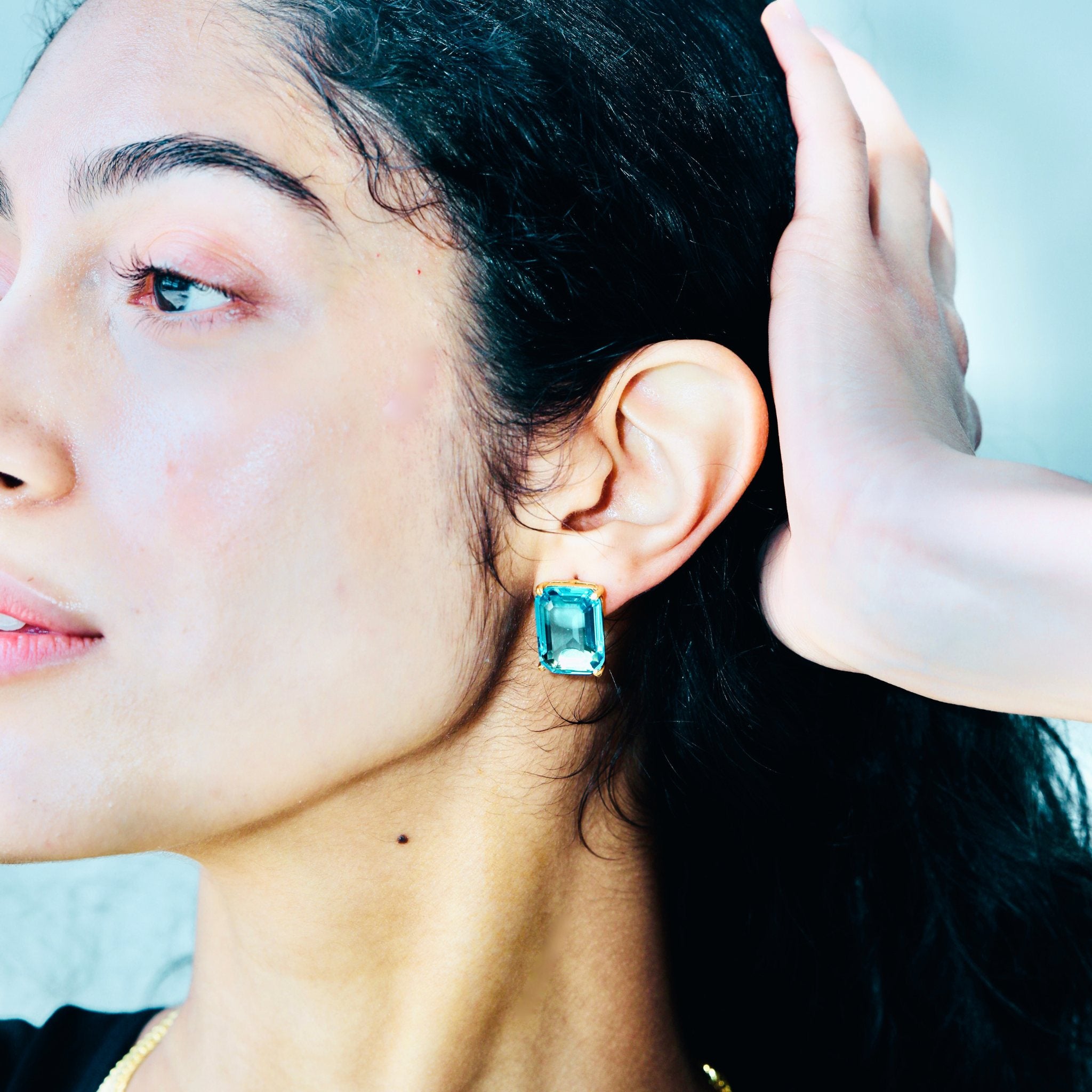 Blue stud earrings featuring aquamarine jewelry stones, stylish and lightweight studs and earrings for everyday wear. Designed by uglam in NYC