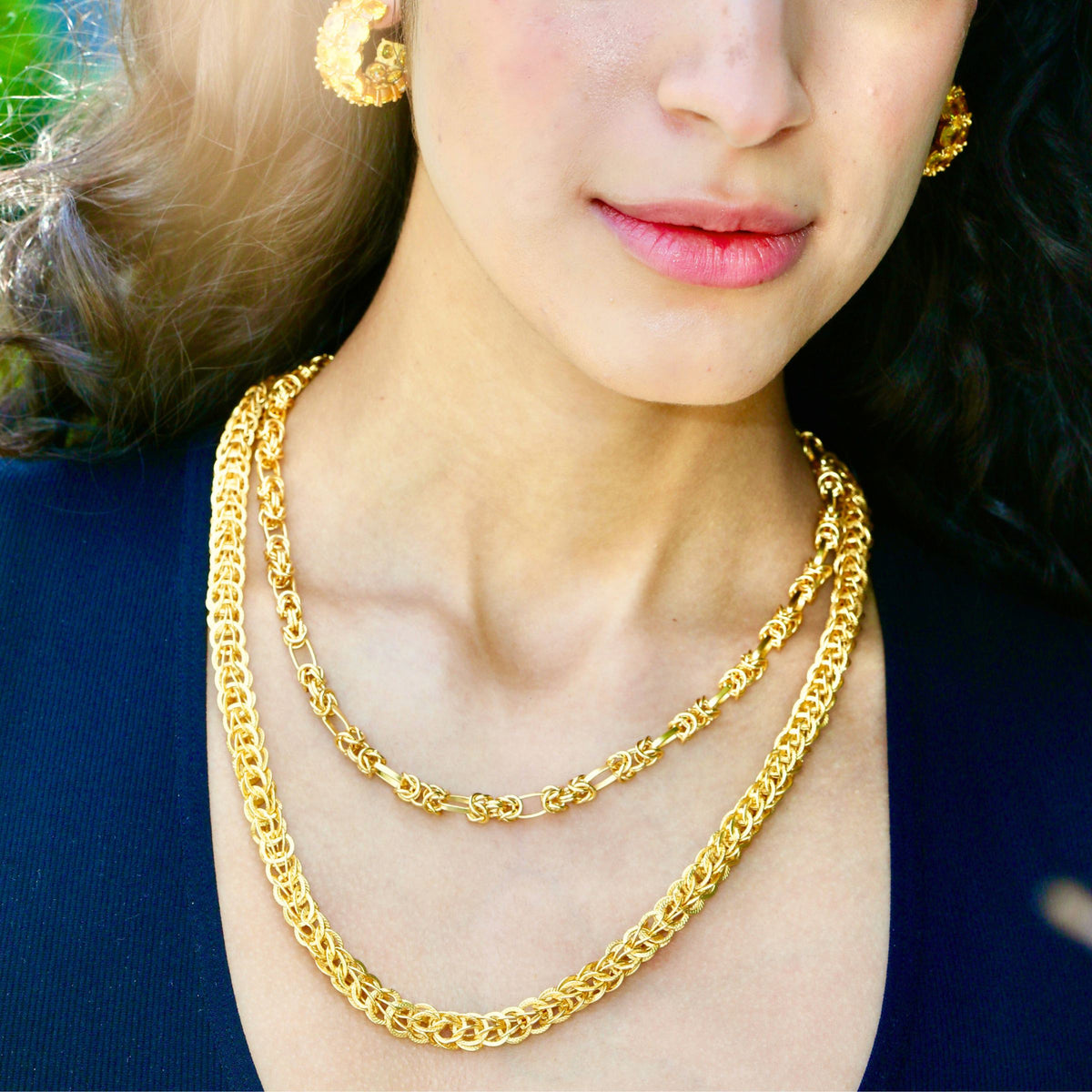 This chunky chain necklace for women is one of our best-sellers — a rope design that's anything but ordinary.