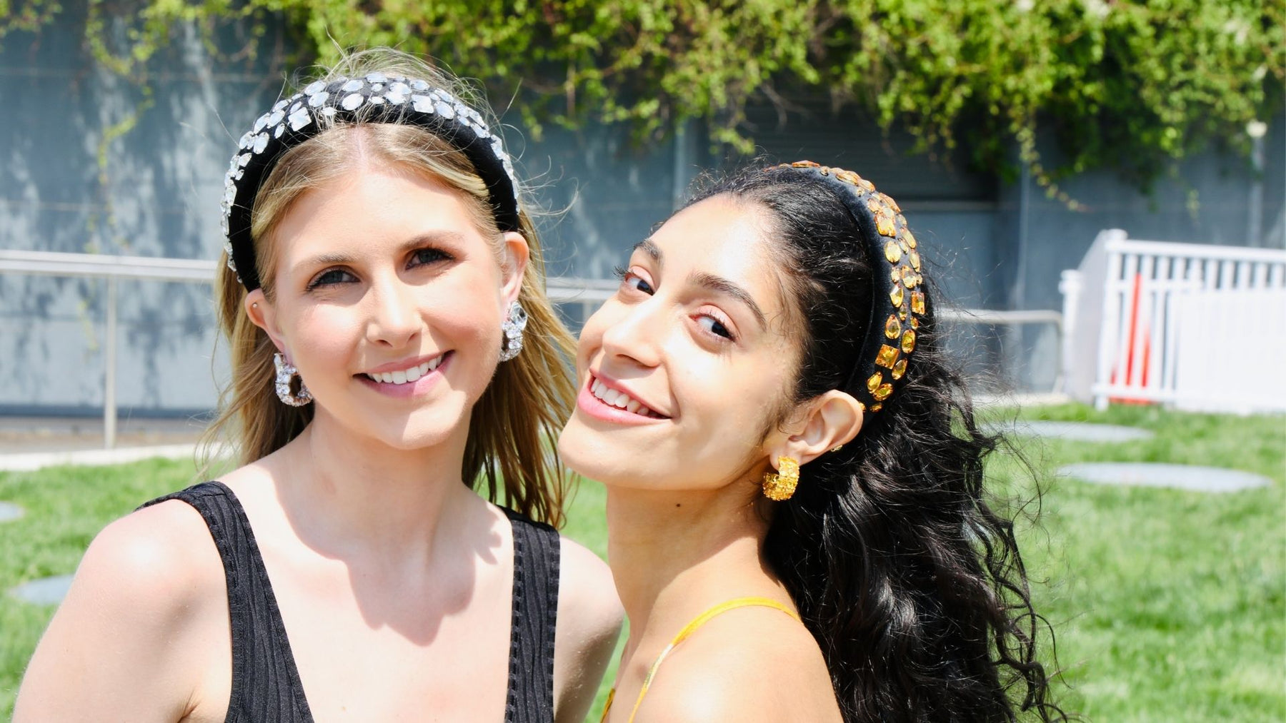 How to Style a Headband: 5 Ways That Actually Look Chic
