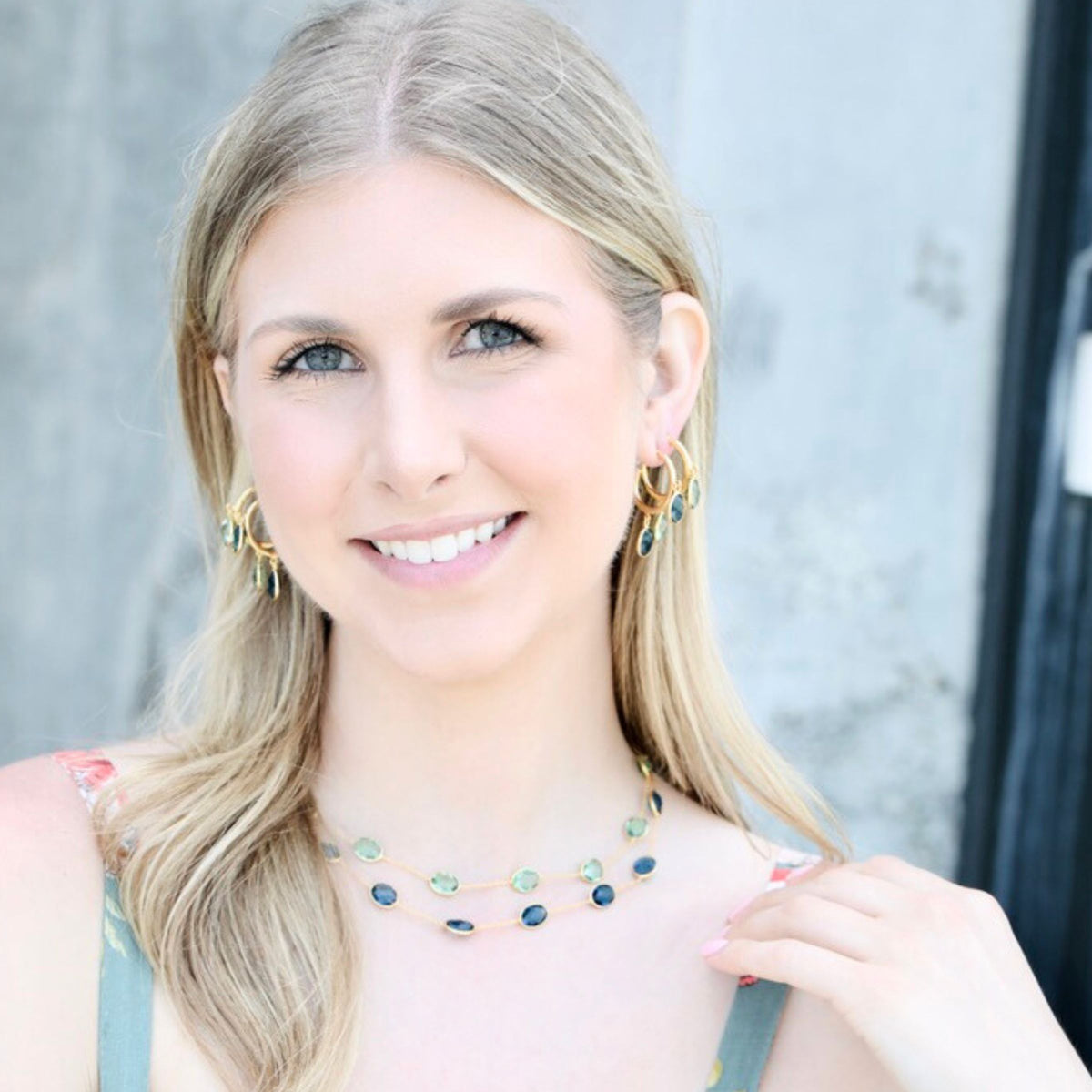 This navy blue crystal necklace is perfect for mastering the art of necklace layers, from daytime layering to elevated evening looks.